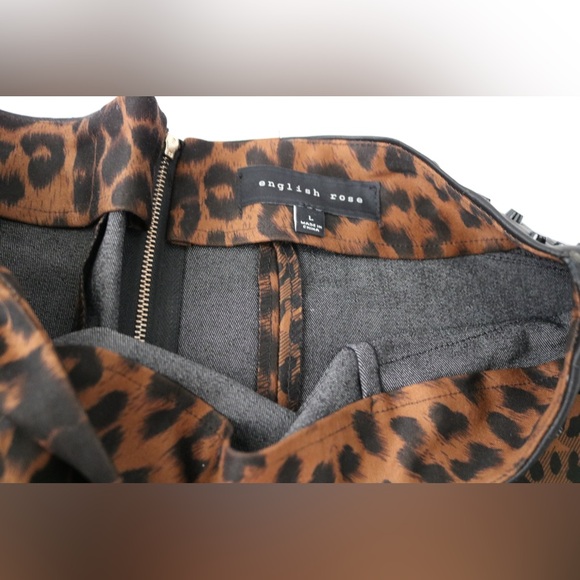 NWOT- Endless Rose leopard print studded skirt in size large. - Picture 2 of 4